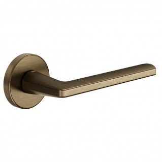 Дверная ручка Luce P (LP12-ZGH) матовая бронза, на круглой розетке VIS