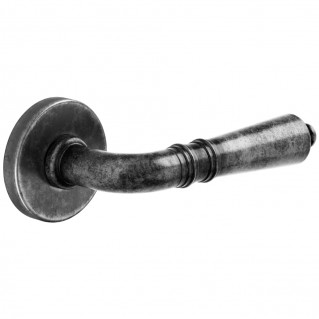 Дверная ручка Daniela (391/12-FAN) античное железо, на круглой розетке VIS