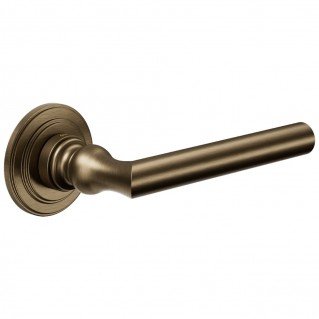 Дверная ручка Isabella (IS13-ОGН) матовая бронза, на круглой розетке R