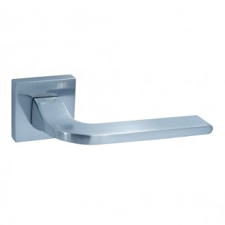 Дверна ручка Dolce MCP матовий хром