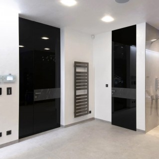 Двері зі склом фарбованим звичайним прихованим монтажем SecretDoors